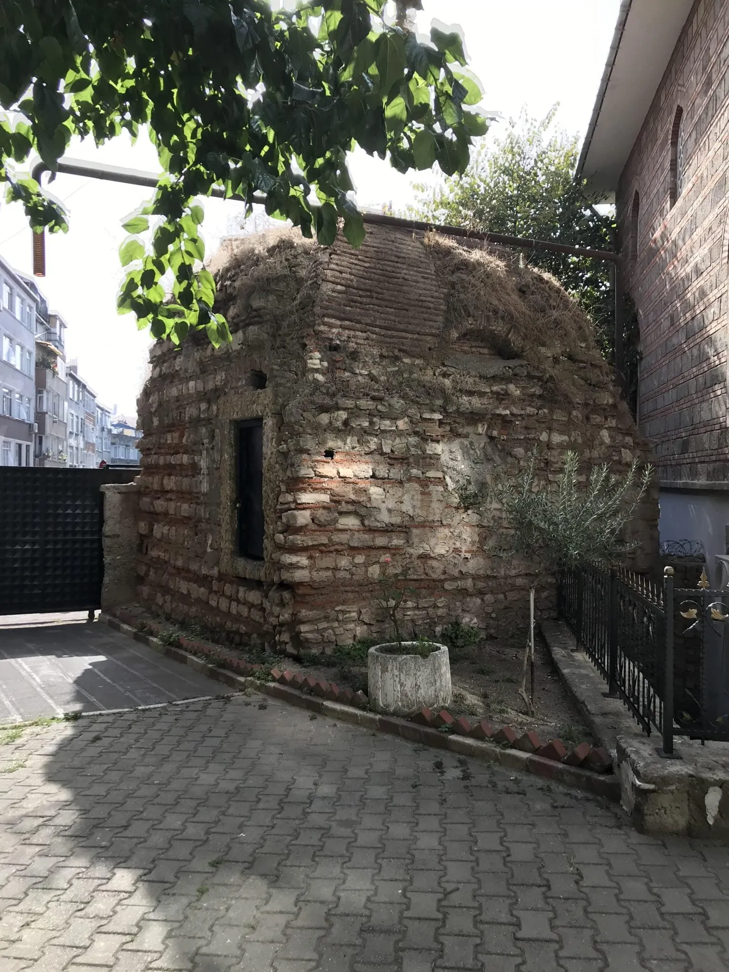 Tescilli Taş Odanın Restorasyon Uygulama İşi